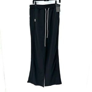Sumwon NWT women’s oversized flared pants medium